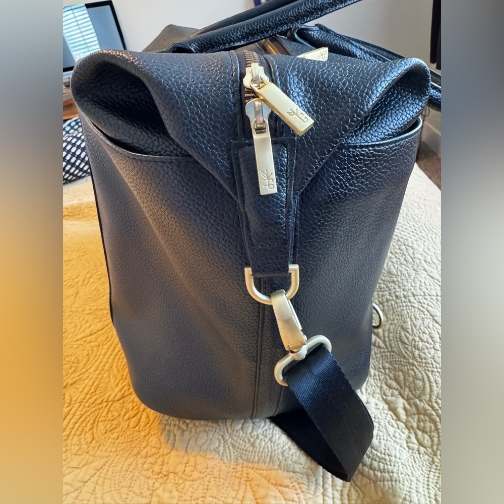 Freshly Picked Vegan Leather Weekender Bag - Picture 8 of 13